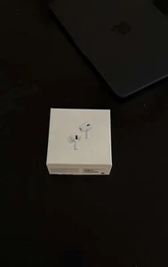 Apple AirPods Pro 2ème génération avec étui de charge sans fil MagSafe (USB-C)... - Photo 1 sur 5