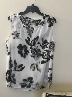 BLUSA TOP KENAR FLORAL SIN MANGAS Talla XL Foto 1 de 4