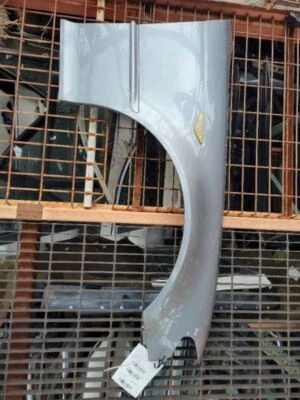 02 03 04 05 BMW 325CI E46 RH FENER GRIS Foto 1 de 4