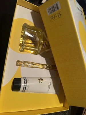 Juego de regalo para mujer Daisy by Marc Jacobs 3,4 OZ NUEVO EN CAJA Foto 1 de 3