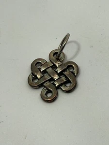 Sterling Silver Celtic Knot pendant , Knots, Endless, 1.1G - Picture 1 of 7