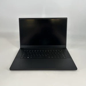 Razer Blade 15 Base FHD i7-8750H 2.2GHz 32GB 256GB SSD/2TB HDD GTX 1060 - READ - Picture 1 of 13