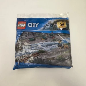 LEGO CITY: Become My City Hero (40302) - Imagen 1 de 2