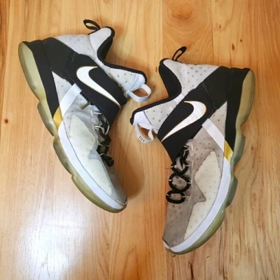 Nike LeBron XIV 2017 860634-100 Talla 14 Alto Top Edición Limitada Baloncesto Foto 1 de 4