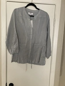 Magaschoni 100% Linen Light Blue Top W/ Pockets M NWT!!! - Picture 1 of 5