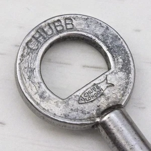 CHUBB Chiave Mortice con Logo Pesce 25/8" - Chiave Vintage - ref.k665 - Foto 1 di 4