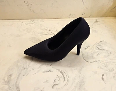 ¡Nuevo! Zapatos de salón Balenciaga 'XL' punta puntiaguda negros para mujer talla 9 EE. UU. 39 euros Precio de venta sugerido por el fabricante $1400 Foto 1 de 4