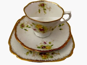 Vintage Royal Albert (8351) Trio Set - Picture 1 of 5