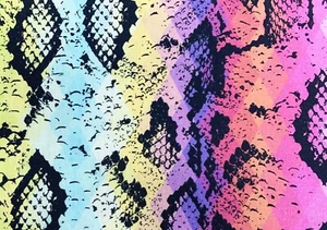 100 % tela de algodón arco iris multicolor estampado de serpiente material artesanal metro - Imagen 1 de 3