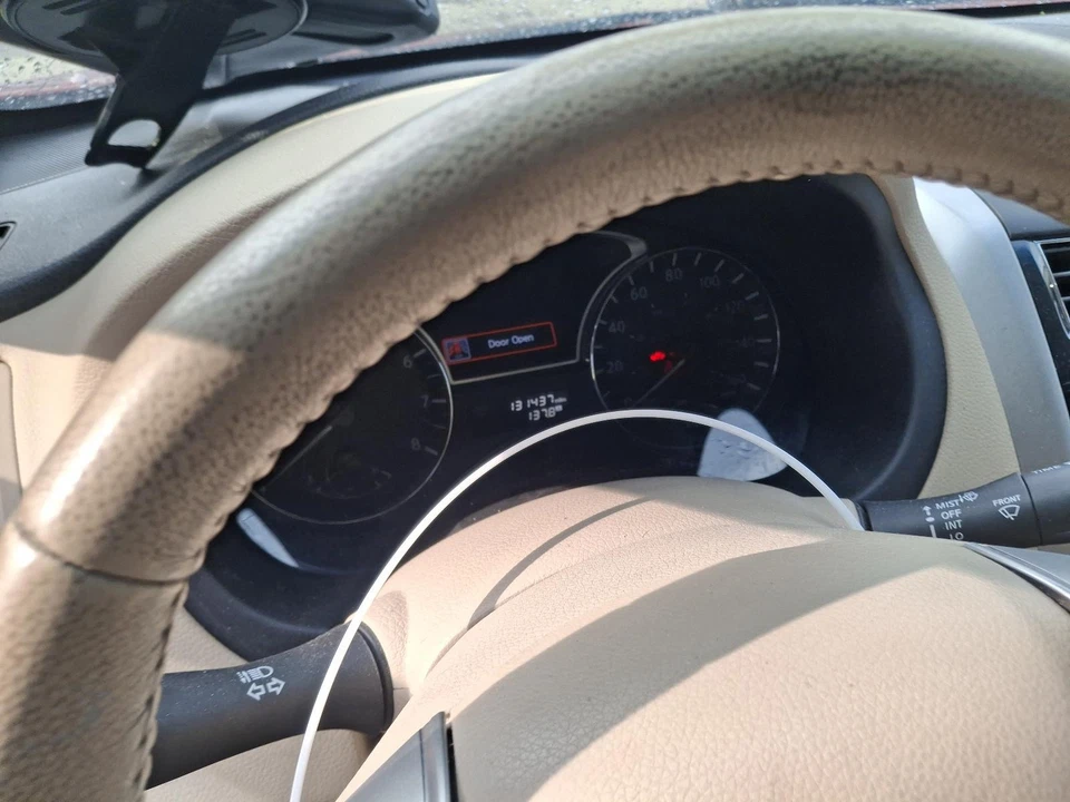 Medidor de velocímetro usado se adapta a: Nissan Altima Cluster Sdn AT CVT 2014 2,5 L 4 cilindros Foto 1 de 4