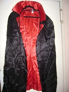 NEW HALLOWEEN COSTUME Red/Black ton S / M sz - Picture 1 of 3