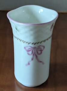 Small Lenox White Bone China PETITE SUITE Vase ECU 2 5/8" tall, Pink Bow & Roses