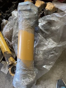 Caterpillar 9Y4318 Oil Cooler - Afbeelding 1 van 2