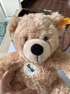 Steiff Macy’s New York Teddy im Koffer - Bild 1 von 18