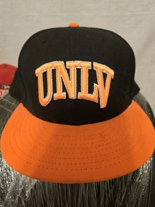 UNLV RUNNIN REBELS NEW ERA 59FIFTY HAT ( ADULT 7 5/8” ) PREOWNED - Bild 1 von 9
