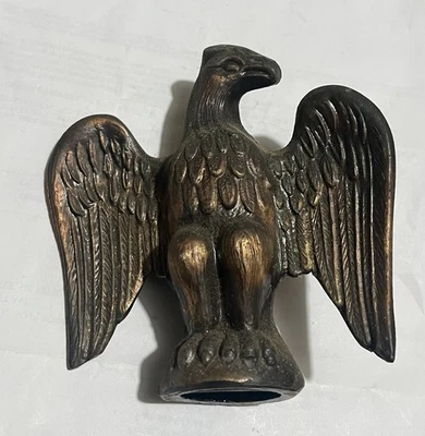 Antiguo (?) Vintage (?) Topper de asta de bandera americana de águila de latón decorativo Foto 1 de 4