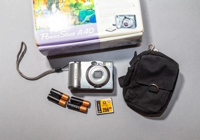 Canon PowerShot A40 2MP Digital Camera WORKS Batteries Memory Card Original Box - Image 1 of 4
