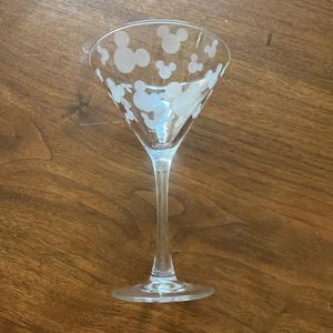 Vaso Martini Icono Mickey Mouse Grabado Esmerilado Disney 8", Exclusivo Parques Disney - Imagen 1 de 4