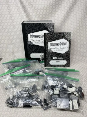 Mega Bloks MEGA Monster High Frankie Stein's Boo-k Lab Foto 1 de 4