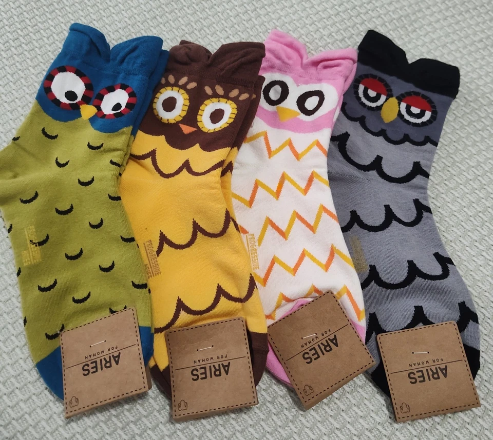Women's NWT Lot of 4 Aries Progressive Owl Socks - Great Colors Size 7-9 Medium  - Image 1 of 4