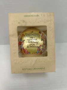 Hallmark Andenken Enkelin 1981 Weihnachten Satin Ornament Neu im Karton - Bild 1 von 5