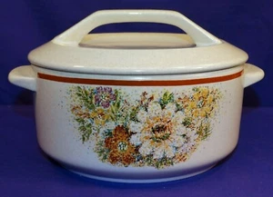 LENOX TEMPER-WARE MAGIC GARDEN COVERED CASSEROLE FREEZER-OVEN-TABLE-DISHWASHE - Picture 1 of 7