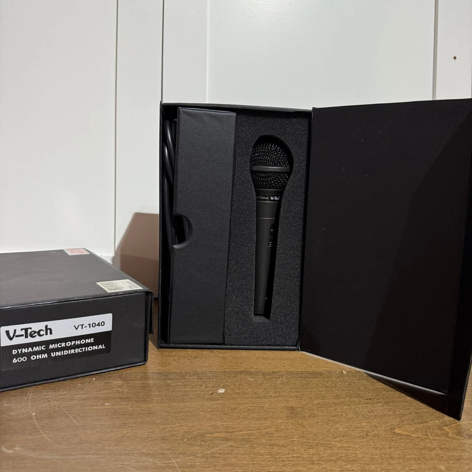 V-Tech VT-1040 Dynamic Unidirectional Microphone VTECH Professional, NEW IN BOX - Image 1 of 4