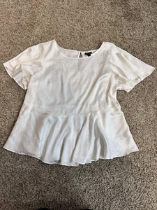 Torrid White Babydoll Scoop Neck Blouse Top Snakeskin Pattern Size 1X - Imagen 1 de 7