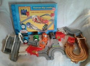 Tomy Thomas and Friends Thomas Big Loader, Fill, Scoop, Load, and Dump 6563 - Picture 1 of 12