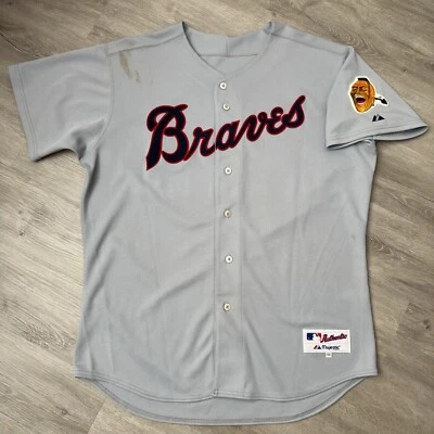 Camiseta deportiva usada en el juego 2004 Johnny Estrada Atlanta Braves 1968 TBTC holográfica MLB auténtica Foto 1 de 4