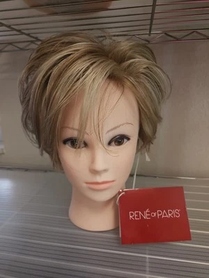 Peluca GIA de RENE OF PARIS, **Creamy Toffee** Corte Pixie Corto, ¡El más vendido! ¡NUEVO!  Foto 1 de 4