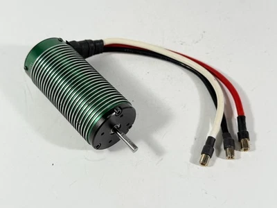 Motor sin escobillas Castle Creations 1520/1Y 1500KV 4 polos sin sensor Foto 1 de 4