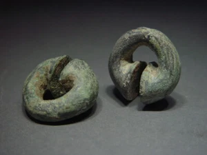 ANCIENT KHMER BRONZE CEREMONIAL EAR ORNAMENTS. ANGKORIAN PERIOD 9th to 12th C. - Picture 1 of 12
