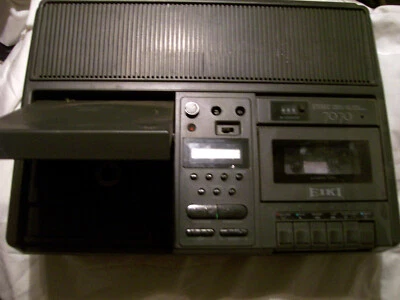 EIKI 7070  TAPE CD PLAYER  SELLING AS PARTS ONLY  PARTLY WORKING AND MISSING KNO - Image 1 of 4