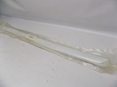 全新 原始设备制造商 1999 - 2002 年 Mercury Villager 右外门 车身 侧成型装饰  — 第 1/3 张图片