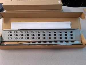 APC OM-756H Sliding Rail Kit Smart-UPS 4-Post Universal Rack Rails Mounts - Picture 1 of 1