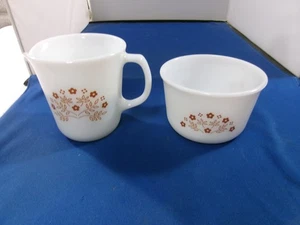 Pyrex Creamer & Sugar Bowl, Ginger Summer Impressions, Milk Glass Vintage No Lid - Picture 1 of 9