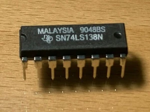 SN74LS138N - TI IC -  3-8 LINE DECODER/DEMUX, 16-PDIP. - Picture 1 of 3