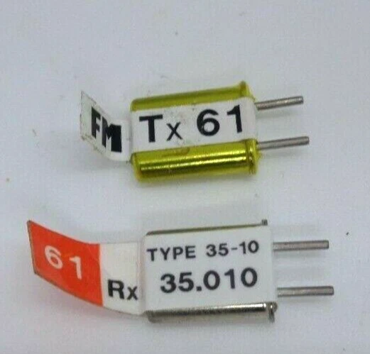 FUTABA  CHANNEL 61 TX AND RX DUEL   CONVERSION CRYSTALS 35MHZ   - Image 1 of 1