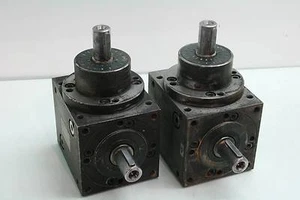 2 Ageda K120-1.0-VB0G1c600/RAL rechtwinkliges Getriebe 25 mm Wellengröße 1:1 Übersetzung - Bild 1 von 1