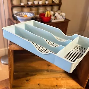 Bandeja de cubiertos dividida de plástico azul pálido vintage/cesta de almacenamiento - ¡Genial! - Imagen 1 de 3