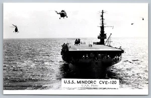 Postkarte USS Mindoro CVE-120 Marine Flugzeugträger Hubschrauber Landung USN RPPC - Bild 1 von 2