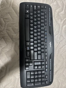 Logitech Wireless Keyboard - Picture 1 of 1