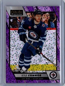 2023-24 O-Pee-Chee Platinum Kyle Connor Violet Pixels /299 - Winnipeg Jets - Bild 1 von 2