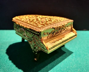 Vintage 50er Jahre Linden Sankyo Cameo Messing Flügel Spieluhr, "Evergreen" - Bild 1 von 10