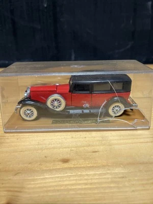 Vintage Solido Diecast ‘Duesenberg J 1931 Black/Red 1:43 - Image 1 of 4