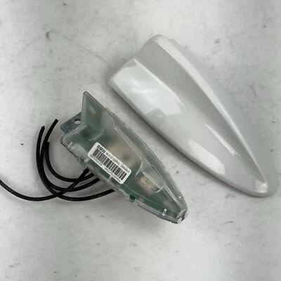 BMW E92 328i 335i 2007-2010 techo aleta de tiburón módulo de antena de señal de radio fabricante original Foto 1 de 4