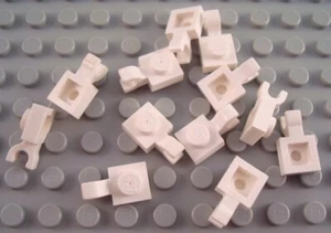 LEGO Lot of 12 White 1x1 Horizontal Clip Plates - Picture 1 of 1