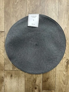 H&M Home Grey Round Straw Table Place Mats 2 Pack - Picture 1 of 6