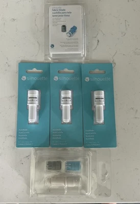 3 Silhouette SILH-BLADE-AUTO Blade for Cameo 3 With Fabric Blade And Pen Holders - Image 1 of 4